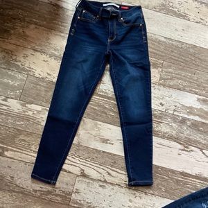 These are short cut jeans from American eagle,Aeropostale they are hardly warn.